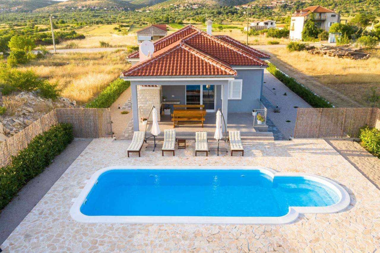 Modern Guest House Rak With Beautiful Pool Šibenik Exterior foto
