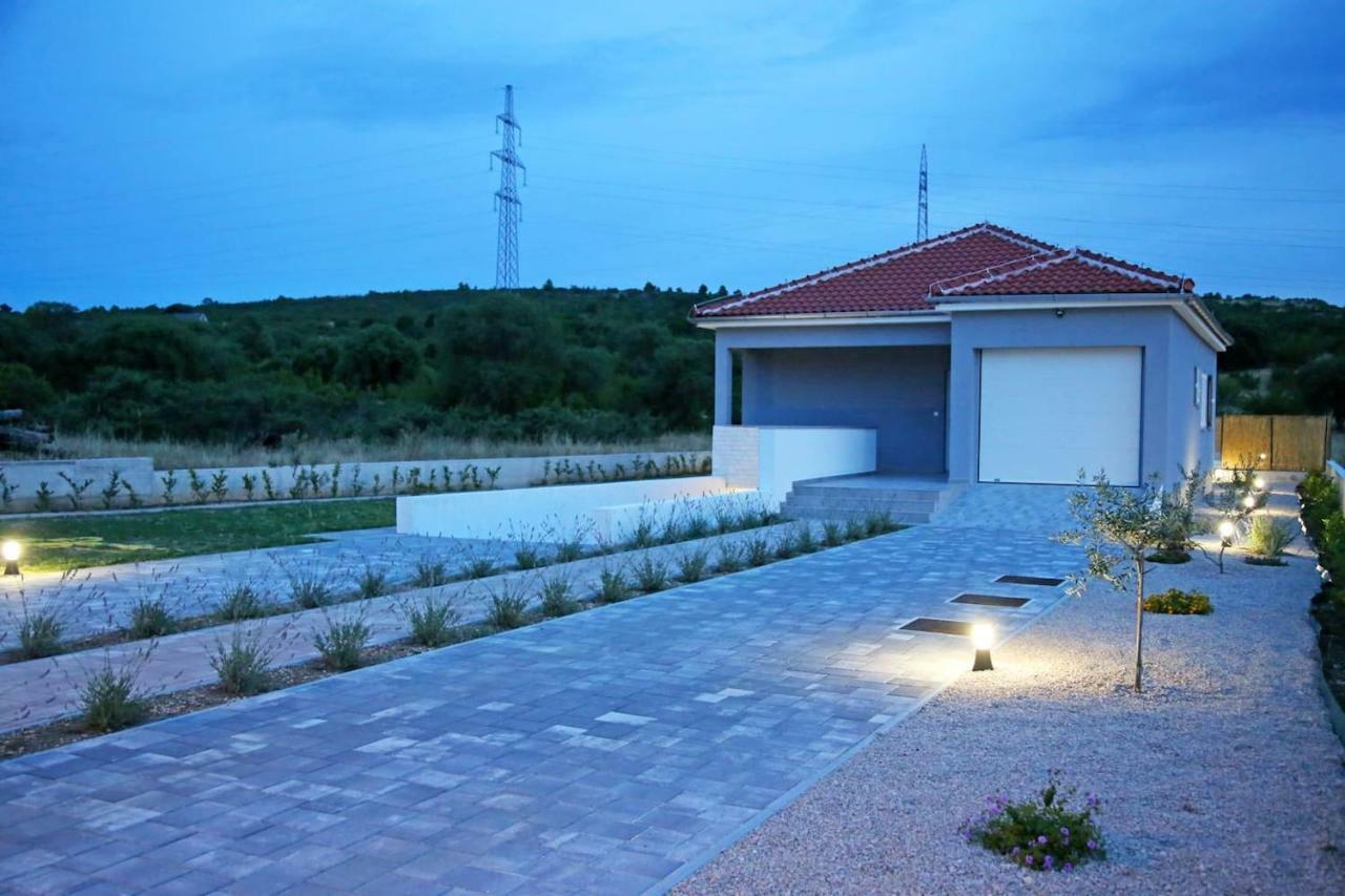 Modern Guest House Rak With Beautiful Pool Šibenik Exterior foto
